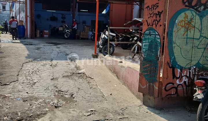Dijual Cepat Gudang / Tempat Usaha / Rumah Kost Kostannya di Budi Mulya Raya No 9 Ancol Pademangan Jakarta Utara Luas Tanah 850 M2 Luas Bangunan 900 M2 34 Kamar Kost Bangunan Kost 2 Lantai. Jual Murah Cuma Rp 11 M Nego Dijual Cepat Gudang / Tempat Usaha / Rumah Kost Kostannya di Budi Mulya Raya No 9 Ancol Pademangan Jakarta Utara Luas Tanah 850 M2 Luas Bangunan 900 M2 34 Kamar Kost Bangunan Kost 2 Lantai. Jual Murah Cuma Rp 11 M Nego