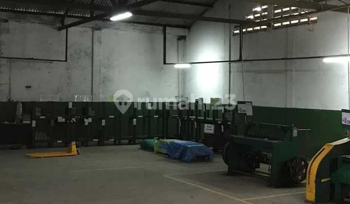 Dijual Gudang di Salembaran Jati kec Kosambi Tanggerang Kab. Hadap Timur Bisa kontainer 40 ft  LT 2745 m2 LB 1500 m2. Harga 20 M nego