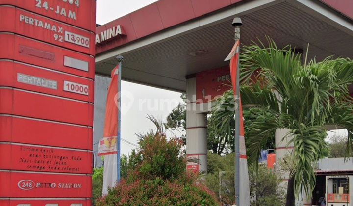 For Sale: Gas Station Next to Pinang Ranti Busway Terminal, Pondok Gede, East Jakarta
License Validity: Approximately 15 Years, Recently Extended (Until 2025)
Operational Condition: Still Running
Number of Dispensers: 6 Units
Fuel Types: Pertalite, Pertamax, Diesel
SHM Land Area: 1,100 m2
Price: 25 Billion (Negotiable) For Sale: Gas Station Next to Pinang Ranti Busway Terminal, Pondok Gede, East Jakarta
License Validity: Approximately 15 Years, Recently Extended (Until 2025)
Operational Condition: Still Running
Number of Dispensers: 6 Units
Fuel Types: Pertalite, Pertamax, Diesel
SHM Land Area: 1,100 m2
Price: 25 Billion (Negotiable)
