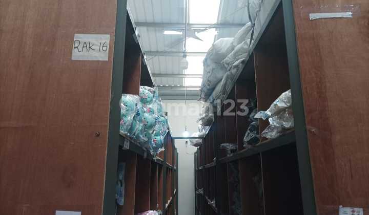 Dijual Cepat Gudang di Arya Elang Emas Arya Kemuning Periuk Tanggerang Kota Lt 270 M² ( 9 X30 M ) Lb 369 M² Gudang 2 Lantai Lt 1 : 225 M² Lt 2 : 72 M² Lantai 3 : 72 M² Sertifikat Shgb Hadap Timur Laut Akses Kontainer 40" Siap Pakai Harga 6.3 M Nego Dijual Cepat Gudang di Arya Elang Emas Arya Kemuning Periuk Tanggerang Kota Lt 270 M² ( 9 X30 M ) Lb 369 M² Gudang 2 Lantai Lt 1 : 225 M² Lt 2 : 72 M² Lantai 3 : 72 M² Sertifikat Shgb Hadap Timur Laut Akses Kontainer 40" Siap Pakai Harga 6.3 M Nego