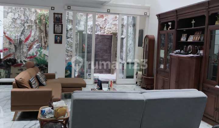 Rumah Tinggal di Sunter Danau Indah Jakarta Utara Mewah Luas Tanah 250 m2 (10 x 25 m2 ) Luas Bangunan 350 m Dua Lantai Lantai full Marmer Harga 10 M nego Rumah Tinggal di Sunter Danau Indah Jakarta Utara Mewah Luas Tanah 250 m2 (10 x 25 m2 ) Luas Bangunan 350 m Dua Lantai Lantai full Marmer Harga 10 M nego