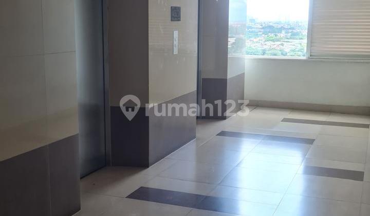 Dijual Apartemen Sky Terrace, Daan Mogot Baru, Jakarta Barat. Tower Sanur, Lantai 8A Luas 38.5M2 (Net)/ 48.8M2 (Semi Gross) Kamar Tidur 2. Kamar Mandi 1 Surat PPJB Siap AJB View Kolam Renang Kondisi Full Furnished Harga 850 Juta Nego