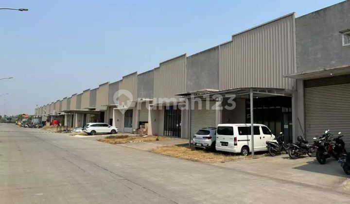 Dijual gudang Di Angkasa Airport city Teluk naga - Tangerang LT : 456 m² ( 12 x 38 m2 ) LB: 360 m² ( 12x30 m2) SHM Harga : Rp 7 M - nego Dijual gudang Di Angkasa Airport city Teluk naga - Tangerang LT : 456 m² ( 12 x 38 m2 ) LB: 360 m² ( 12x30 m2) SHM Harga : Rp 7 M - nego