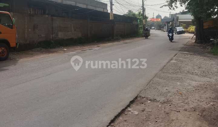 For Rent: New Warehouse Together on Jl. Raya Kotabumi, Kp. Nagrak, Kec. Periuk, Tangerang City. Land Area: Approximately 3.5 Ha. Building Area: 2700 M2. SHM (Certificate), PLN 11000 Watt, Facing: Northwest. Access for 40 Feet Containers. Rental Price: 50K per M2. For Rent: New Warehouse Together on Jl. Raya Kotabumi, Kp. Nagrak, Kec. Periuk, Tangerang City. Land Area: Approximately 3.5 Ha. Building Area: 2700 M2. SHM (Certificate), PLN 11000 Watt, Facing: Northwest. Access for 40 Feet Containers. Rental Price: 50K per M2.