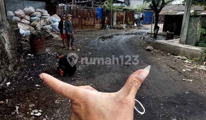 FOR SALE LAND ON JALAN RAYA PRANCIS DADAP TANGERANG LT 2,417 m2 CERTIFICATE (SHM) Under Personal Name Price 6.75M/m2 Nett FOR SALE LAND ON JALAN RAYA PRANCIS DADAP TANGERANG LT 2,417 m2 CERTIFICATE (SHM) Under Personal Name Price 6.75M/m2 Nett