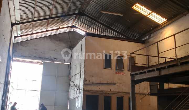 DIJUAL CEPAT PERGUDANGAN DAN INDUSTRI KOSAMBI PERMAI  GANDENG UK 10x44.2 LT 442 m² Harga 5.1M nego  DAN   UK 10X38.6 ( 386m2) SHGB Listrik @5500 Watt  Harga 4.6M nego   Total Luas 2 Gudang  882m2 Harga 2 gudang di 9.5M nego 