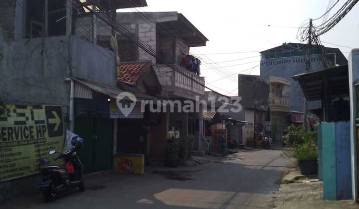 For Sale/For Rent: L-Shaped Land in Kamal, Cengkareng *Area 700M2-750M2 *L-Shaped Land *Certificate (SHM) *Access for 2 Cars (Not Suitable for Containers) *Suitable for Workshops, Boarding Houses, Workshops, Small Warehouses, Online Shops. *Rental Price 90M/Year, Min. 2 Years *Sale Price 3.9 B Negotiable For Sale/For Rent: L-Shaped Land in Kamal, Cengkareng *Area 700M2-750M2 *L-Shaped Land *Certificate (SHM) *Access for 2 Cars (Not Suitable for Containers) *Suitable for Workshops, Boarding Houses, Workshops, Small Warehouses, Online Shops. *Rental Price 90M/Year, Min. 2 Years *Sale Price 3.9 B Negotiable