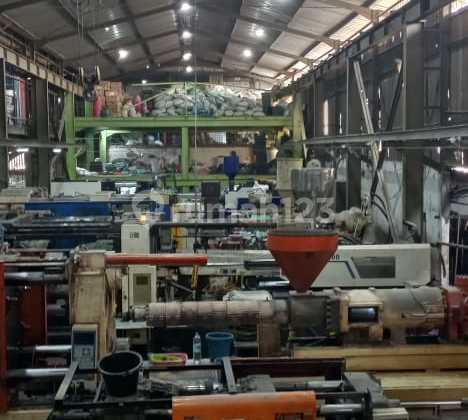 Dijual Gudang Siap Pakai di Kapuk Muara Luas Tanah 1500 M2 ( 20 X 75 )M2 Luas Bangunan 2450 M2 Sertifikat SHM Listrik 485 Kva Celling Tinggi 12 Meter Tingkat 2 Lantai Akses Kontainer 40 Feet Lebar Jalan bisa 2 Mobil Keluar Masuk. Harga 21 M Nego