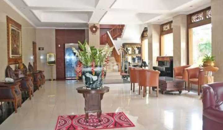 For Sale Hotel Rizen Padjajaran Bogor, Strategic Location in Baranangsiang. Land Area 1,991 m², Building Area 3,720 m², 5 Floors, 44 Fully Furnished Rooms Ready for Operation. Facilities: Lobby, Elevator, Restaurant, Kitchen, Prayer Room, Meeting Room. Freehold Title & Building Permit. Price Rp 60 Billion Negotiable.