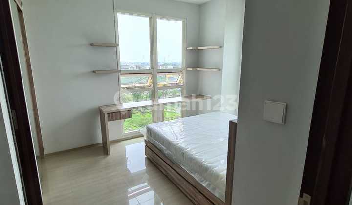 Dijual Apartemen 3Br  Citra Lake suite,  Citra 6, Jakarta Barat. Tower A lantai 5 View Danau Luas 94.47m2 (semi gross) Listrik 4400w Surat PPJB Note: full furnish Harga 3.1m nego 2