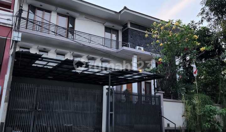 For Sale House in Greenville, West Jakarta (Corner Position) Land Size: 16 x 20 = 320 m², Building Size: 650 m², Bedrooms: 5 + 1, Bathrooms: 5 + 1. 4 floors + mezzanine. Front road width fits 3 cars. Semi-furnished. House elevated 2 meters from the road, flood-safe. Price: IDR 8.5 B negotiable. For Sale House in Greenville, West Jakarta (Corner Position) Land Size: 16 x 20 = 320 m², Building Size: 650 m², Bedrooms: 5 + 1, Bathrooms: 5 + 1. 4 floors + mezzanine. Front road width fits 3 cars. Semi-furnished. House elevated 2 meters from the road, flood-safe. Price: IDR 8.5 B negotiable.