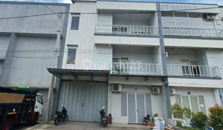 Disewakan Gudang Lokasi : Jl. Tanjungpura Raya ,kel. Pegadungan, Kec. Kalideres, Jakarta Baratluas Tanah : 289m²lb : 550m² Gudang 3 Lantai Full Container 40 Feetparkir Luaskeamanan 24 Jamharga 250jt/tahun 1