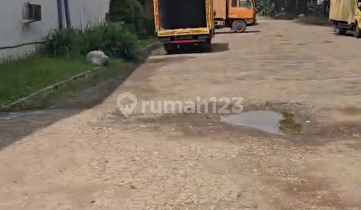 Disewa Kan Gudang Kawasan Industri Jatake. Tangerang. Luas Tanah : -/+ 2 Ha. L. Bangunan : @ 2000 M2 ( X2). Shgb, Pln. 2200 Watt, Bebas Banjir. Harga @ 60.000,-/m/tahun.