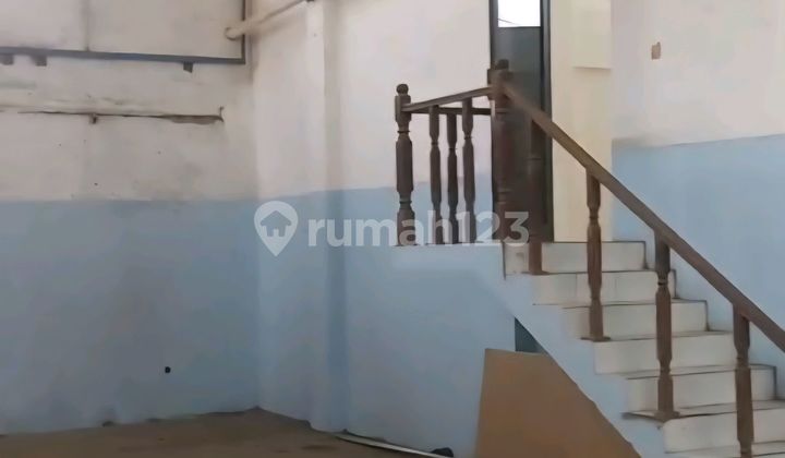 Warehouse for Rent in Jatake
Land Area: 1,385 m²
Building Area: 650 m²
- Warehouse: 450 m²
- Office: 200 m² (2 Floors)
SHM Certificate
Electricity: 11,000 W
Well Water
Price: Rp 330 Million/year Warehouse for Rent in Jatake
Land Area: 1,385 m²
Building Area: 650 m²
- Warehouse: 450 m²
- Office: 200 m² (2 Floors)
SHM Certificate
Electricity: 11,000 W
Well Water
Price: Rp 330 Million/year