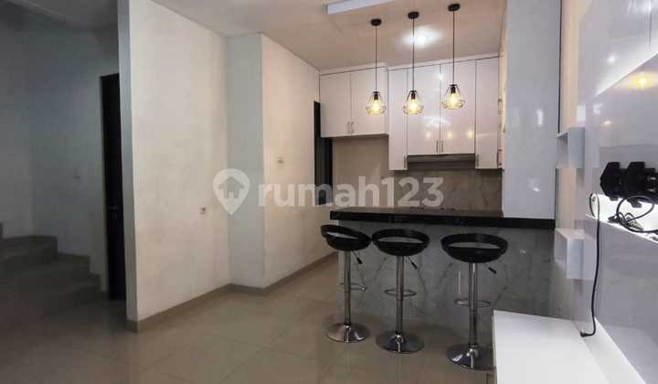 Di.jual Rumah Di Metland Puri.cluster Oxalis Petir, Cipondoh Tanggerang Rumah 2 Lantai Samping Taman. Luas Tanah : 66m² ( 6 X 11 M² ) Luas Bangunan : 120m² Kt 3 Dan Km 2 Hadap Selatan Carpark 2 Mobil Pln 2200 Pam Hgb Harga .1,7m Nego