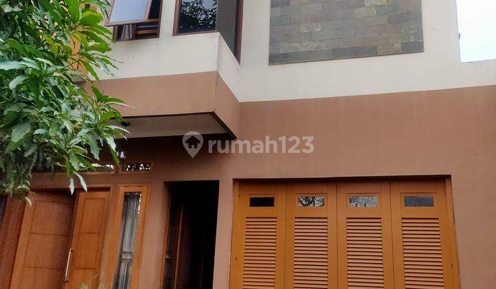 Rumah 2 Lantai Lokasi Strategis di Mekarsari, Cimanggis, Depok 2