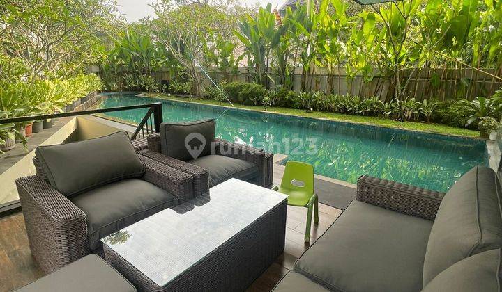 Dijual Rumah Mewah,asri Fasiliitas Kolam Renang, Di Sentul City 2