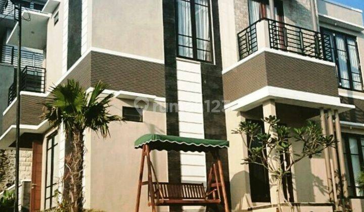 Villa Hook Full Furnished di Kusuma Pinus Abdul Gani Atas Kota Batu 2