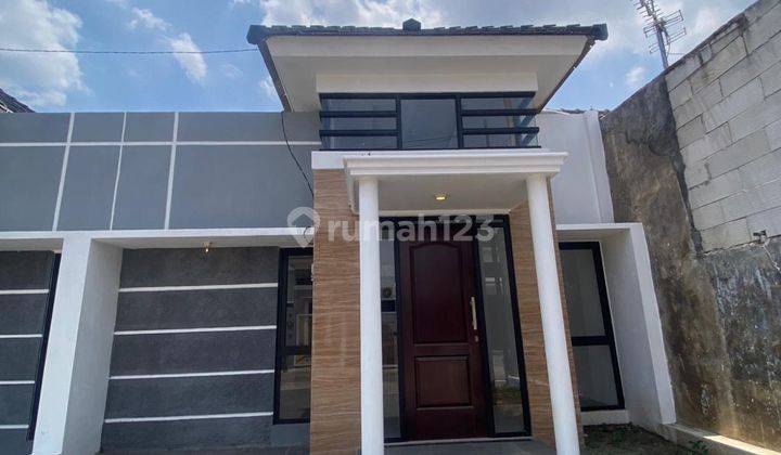 Rumah Modern di Perum Rengganis Residence Bandulan Kota Malang 1