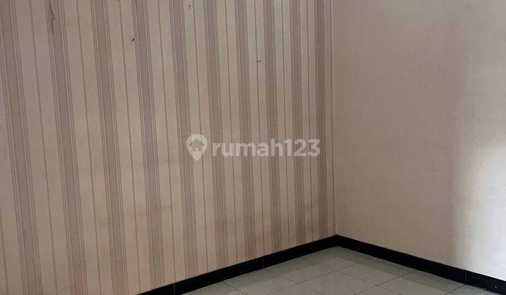 Rumah 2 Lantai Minimalis Modern di Perum Royal Residence Arjosari 2