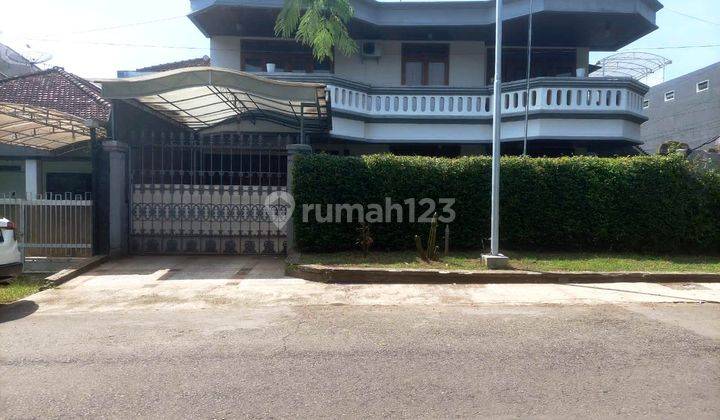 Rumah Modern 2 Lantai Siap Huni di Jl Garut Kota Malang 1