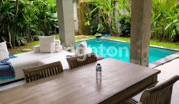 Villa in Canggu 2 floors fully furnished, very strategic area close to everywhere 2