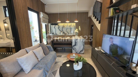 DP 2 Million Quality House Delisha Plot Adjacent to Grand Wisata Bekasi 2