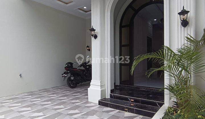 Rumah Minimalis Modern Di Kahfi 2 Jagakarsa 2