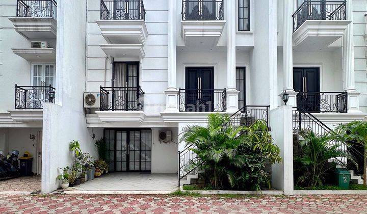 Rumah Mewah Dalam Townhouse Akses Dekat Ragunan Dijaksel 1