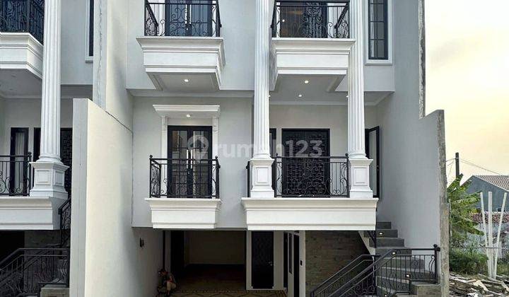 Rumah Dalam Townhouse Dekat Akses Ragunan Di Jakarta Selatan 1