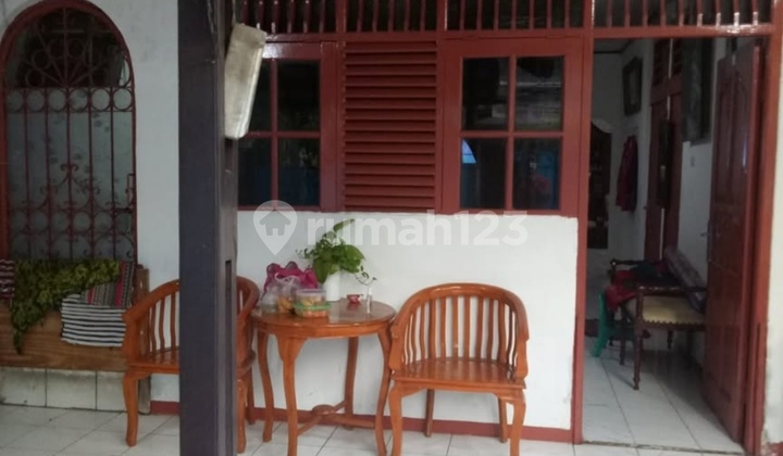 Rumah Klender di Jual di Dalam Komplek Perumnas