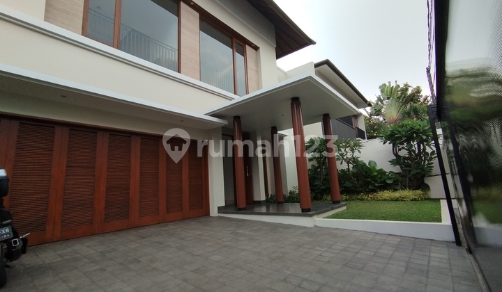 Rumah Cilandak Barat Cilandak di Jual Siap Huni