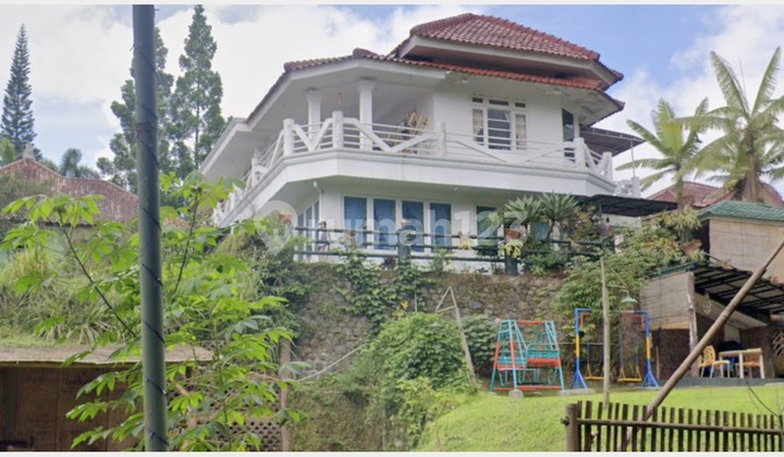 Cheap! Villa for Sale in Bumi Cihereang, Land Area 303M2, Building Area 500M2, 2 Floors, Freehold Certificate, Hook, Mountain View, In Front of Park, Jl Raya Cipanas, Cianjur Regency, West Java Cheap! Villa for Sale in Bumi Cihereang, Land Area 303M2, Building Area 500M2, 2 Floors, Freehold Certificate, Hook, Mountain View, In Front of Park, Jl Raya Cipanas, Cianjur Regency, West Java