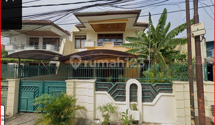 Rumah Dijual BU, nego sampai DONE, jl Kartini, LT:256,LB:290, 2lt, 5+1KT,3+1KM, SHM, hadap selatan, sawah besar- Jakarta pusat.