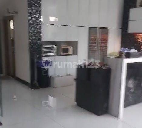 Dijual Rumah Mewah LT:1239,LB:1000, 2lt, SHM ada kolam ikan dan void  dgn view taman, daerah Akcaya, Kota Pontianak 1