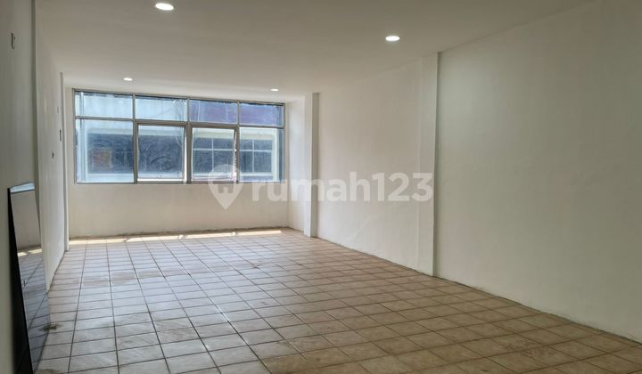 Ruko Baru 4,5 Lantai Sudah Renovasi di Grogol Permai Jakarta Barat