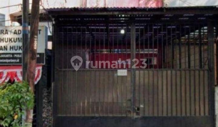 3.5-Storey Shophouse on Jl Wahid Hasyim, Central Jakarta 1