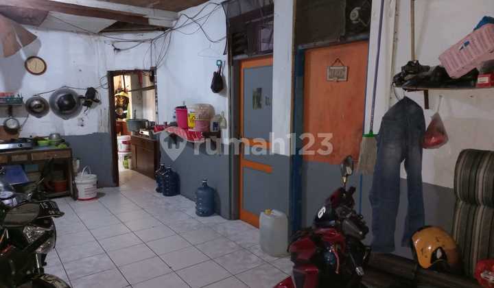 Rumah 1 1/4 Lantai di Muwardi,  Grogol, Jakarta Barat, Lokasi Strategis di Jalan Raya 2