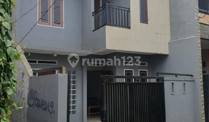 Rumah Minimalis.2.lantai Di Cilandak Jakarta Selatan