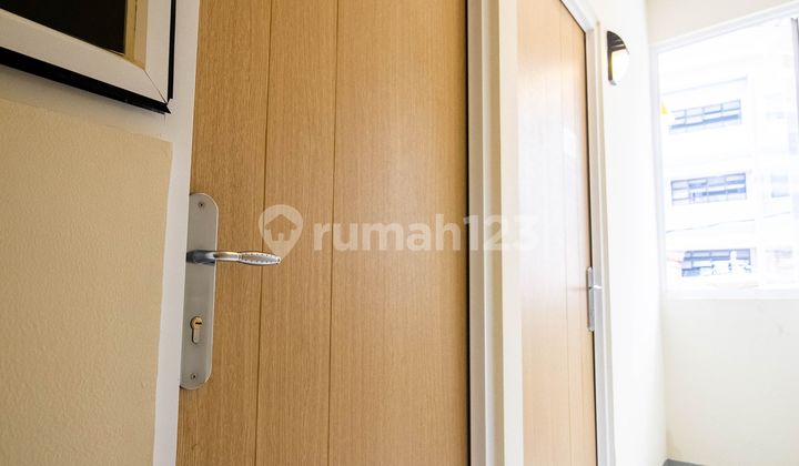 New 4-Storey Exclusive Boarding House near Gajah Mada, Central Jakarta. 2