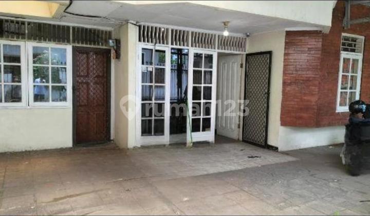 Rumah.1 1/4 Lantai Taman Kedoya Baru, Strategis 1