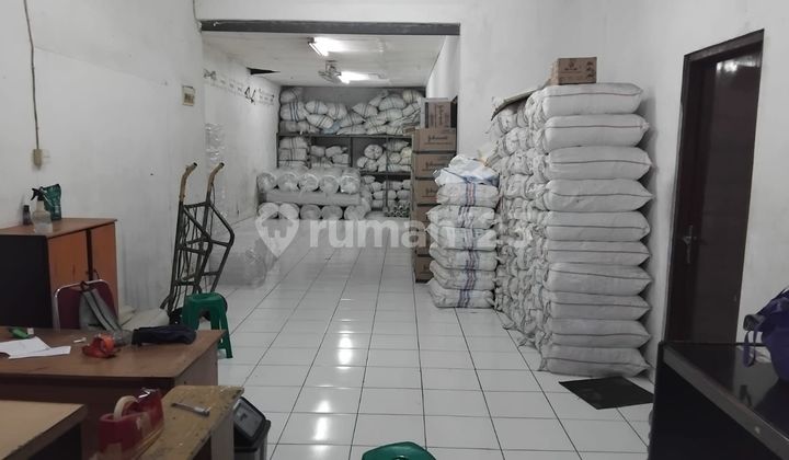 Rumah di Jl Wahid Hasyim Jakarta Pusat Dekat Pusat Perbelanjaan Tanah Abang 2