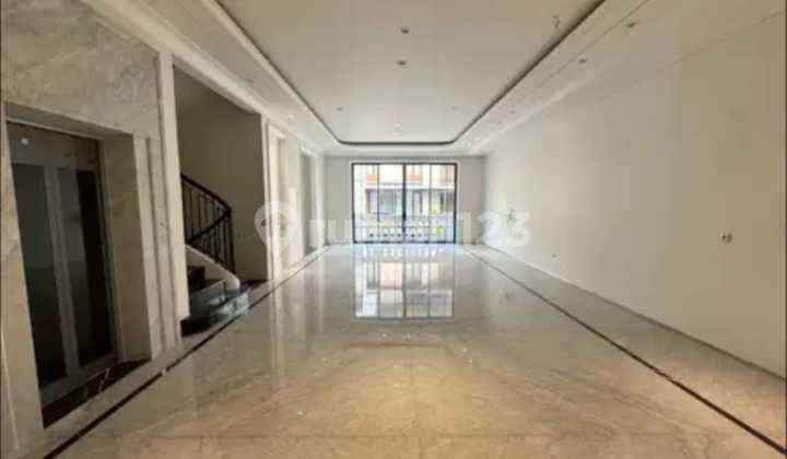 Rumah 3,5.lt.di Permata Buana Jakarta Baratrat 2