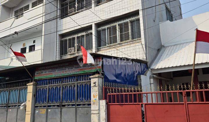 di Dijual Ruko 3 Lantai Strategis Di Jalan Laksa, Tambora - Cocok Untuk Bisnis Konveksi
, Jakarta Barat 1