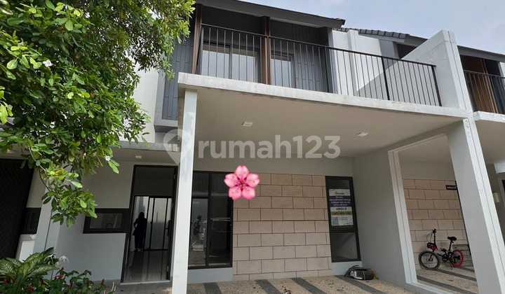 Ready-to-Occupy House in Wisteria Cluster, Metland Menteng Cakung East Jakarta Ready-to-Occupy House in Wisteria Cluster, Metland Menteng Cakung East Jakarta