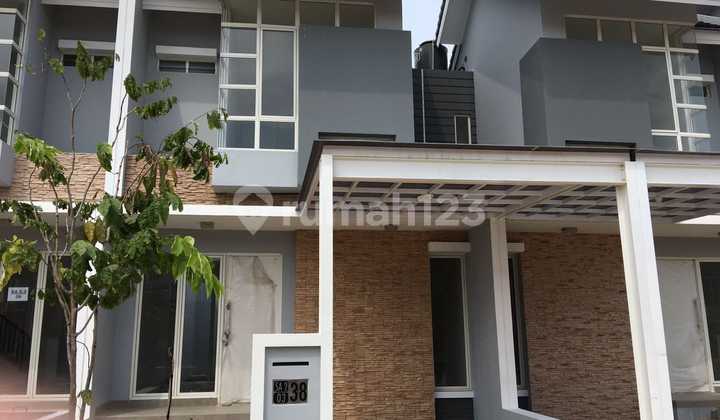 Dijual rumah Harapan Indah, Bekasi cluster vasana 