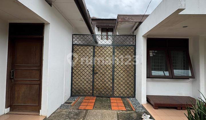 Dijual rumah di Cempaka Putih  1