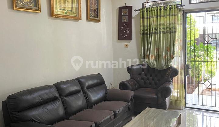 Rumah Dijual Harga : 2M nego  Perumahan Metland Menteng  RT/RW 004/009 kec.Cakung kel.Ujung menteng  Jakarta Timur .kode pos 13960 2