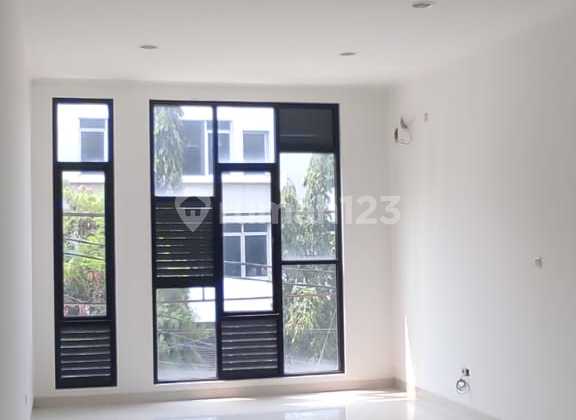 Rukan Baru Minimalis Modern Aries Utama, Puri, Jakarta Barat Rukan Baru Minimalis Modern Aries Utama, Puri, Jakarta Barat