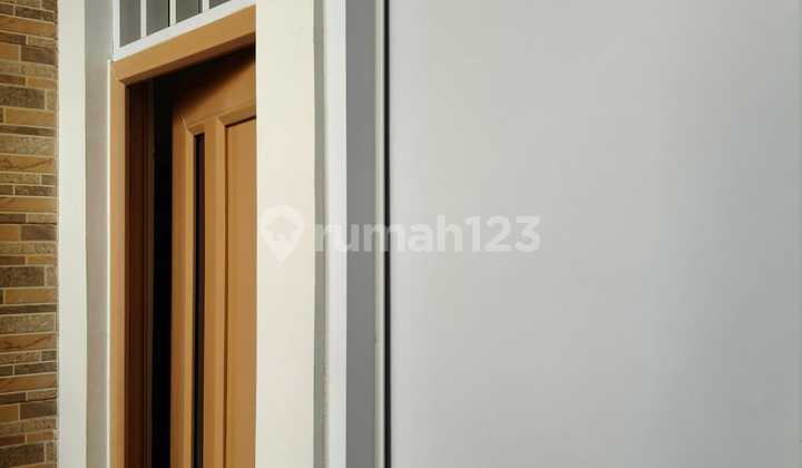 Dijual Rumah Terenovasi Hadap Selatan di Regensi Melati Mas Bsd 2